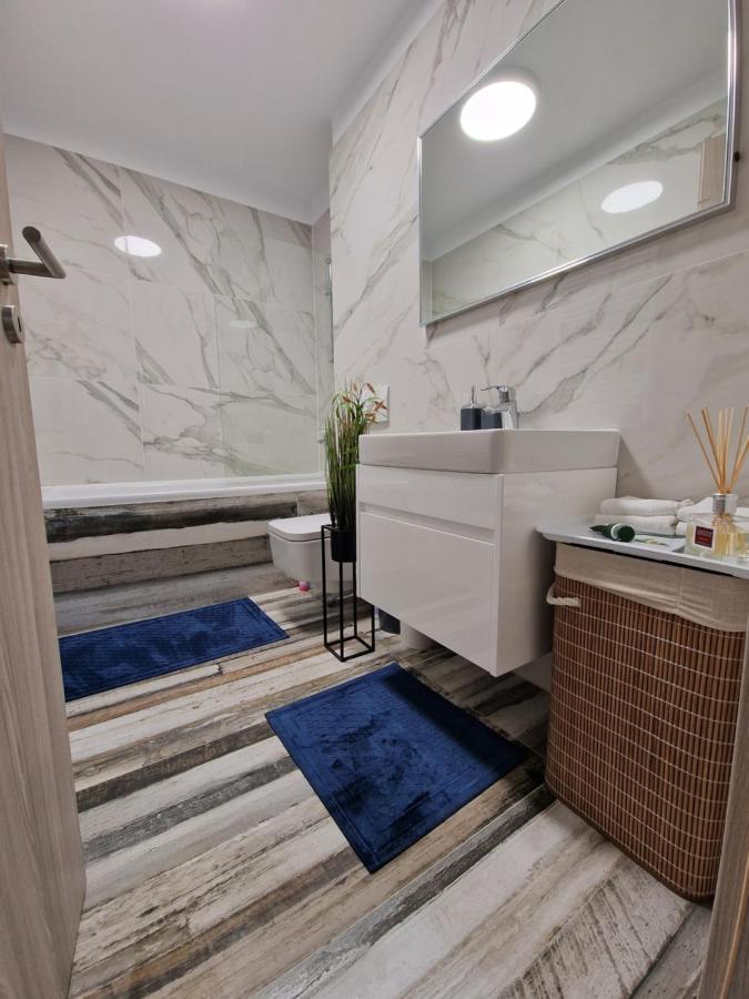 M&A Apartment Брашов Экстерьер фото