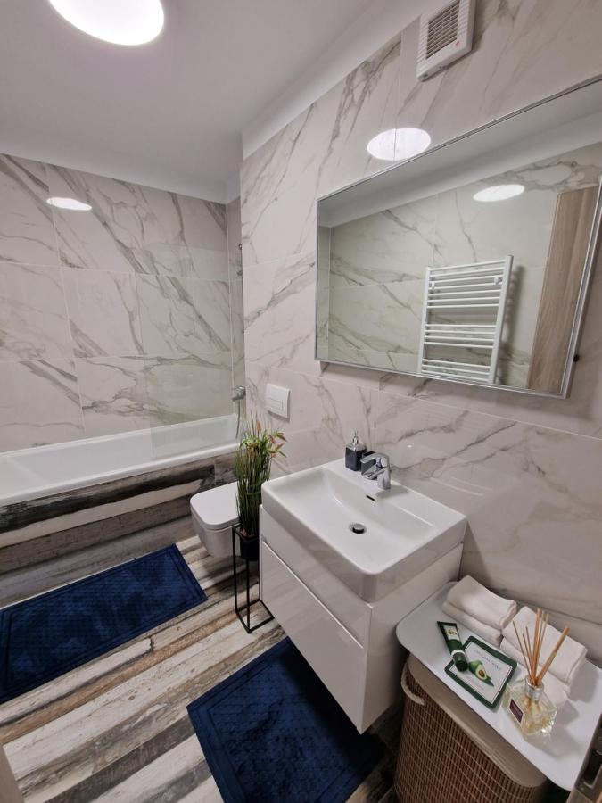 M&A Apartment Брашов Экстерьер фото