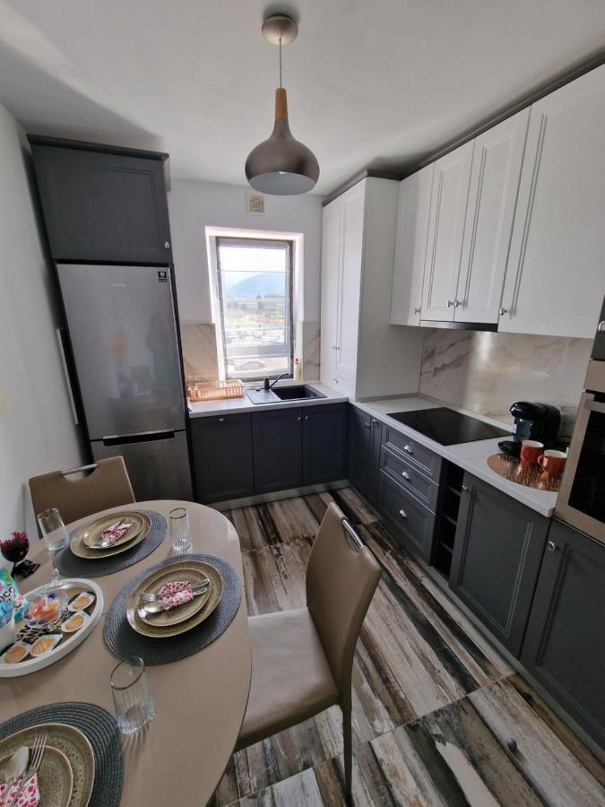 M&A Apartment Брашов Экстерьер фото